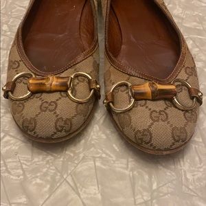 Vintage Gucci flats so 8.5 D
